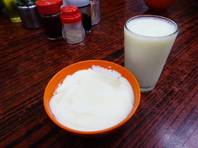 榮記荳腐麵食 Sopa De Fitas Wing Kei