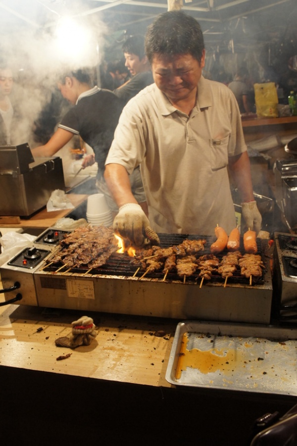 【香港美食】青衣戲棚 – 100種街頭小吃, 香港一年只有兩次的最大型夜市式節慶, 香港節慶青衣天后誕、真君大帝誕戲棚