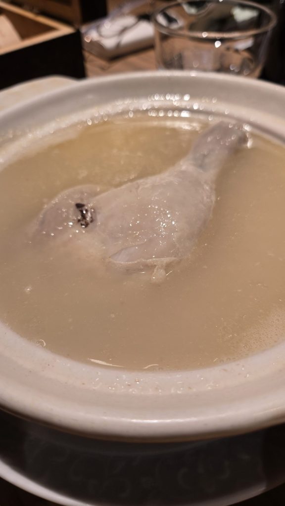 【台灣。台北】小杜麵館 – 黃仁勳雞湯熱潮下的 花膠雞白濃湯