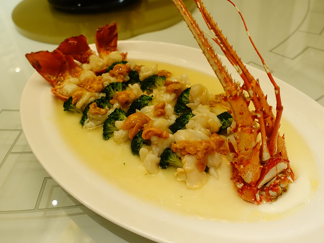 【香港美食】尖沙咀香宮 – 龍蝦菜式35吃,古法燉湯一絕,九龍香格里拉酒店35周年致慶