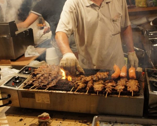 青衣戲棚 – 100種街頭小吃, 香港一年只有兩次的最大型夜市式節慶, 香港節慶青衣天后誕、真君大帝誕戲棚